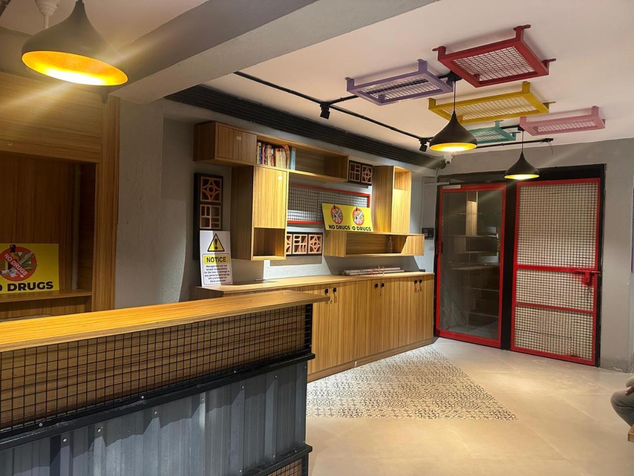 Travotale Hostel And Cowork Koregaonpark 푸네 외부 사진