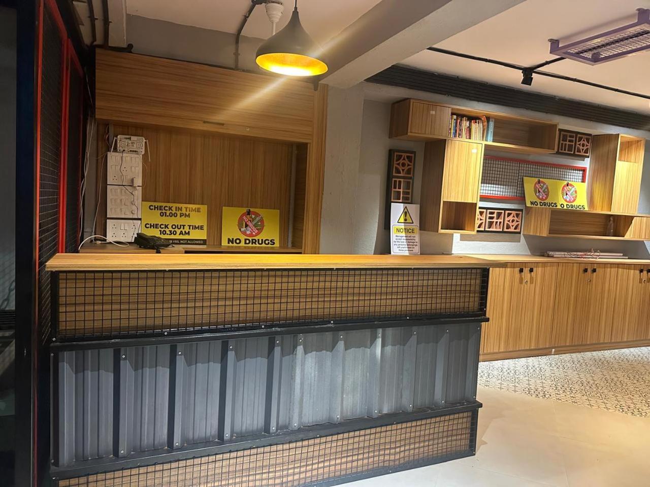 Travotale Hostel And Cowork Koregaonpark 푸네 외부 사진