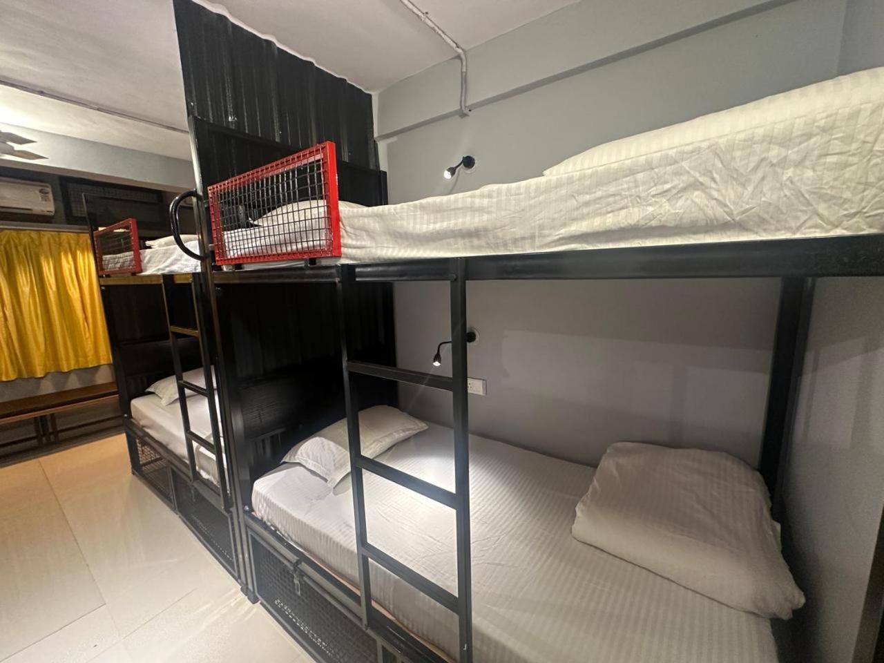 Travotale Hostel And Cowork Koregaonpark 푸네 외부 사진